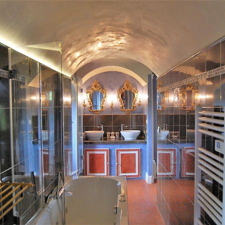 Chateau La Servayrie - Chambre D'Hotes Marcillac-Vallon Exterior foto