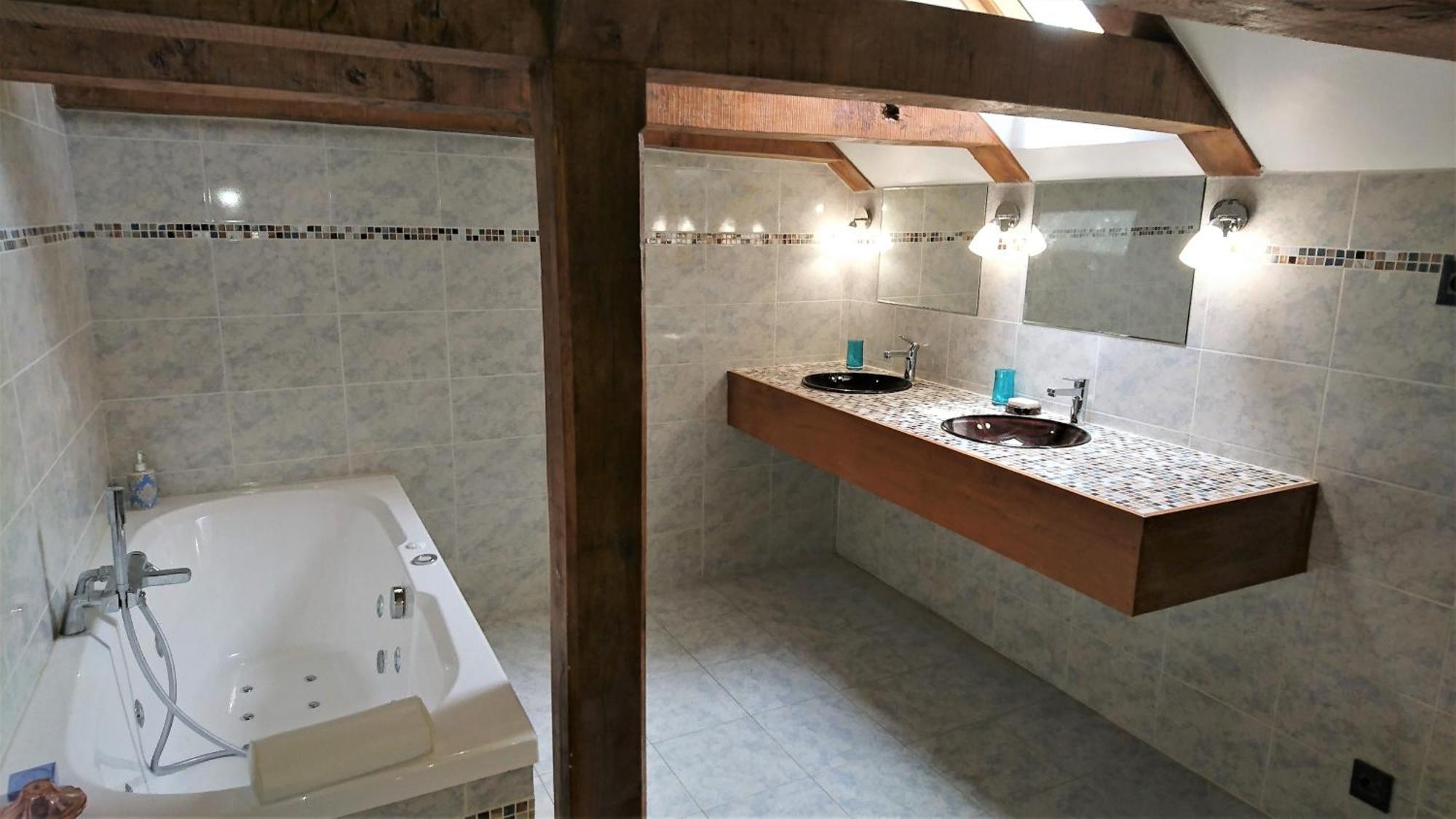 Chateau La Servayrie - Chambre D'Hotes Marcillac-Vallon Exterior foto